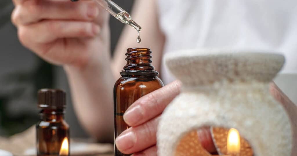5 Best Smelling Essential Oils for Home 23 diy-home-fragrance-recipes-with-essential-oils