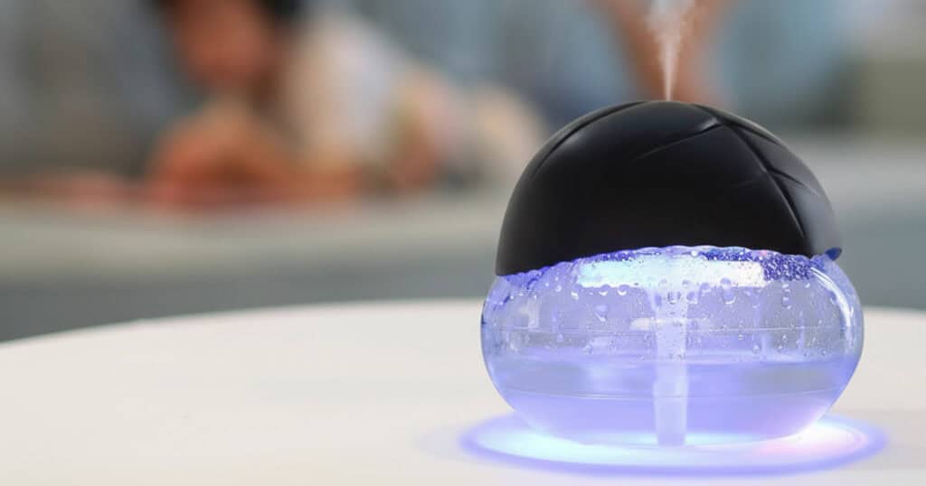 7 Best Air Revitalizers for Air Purification and Natural Aromatherapy 11 air revitalizer in the living room